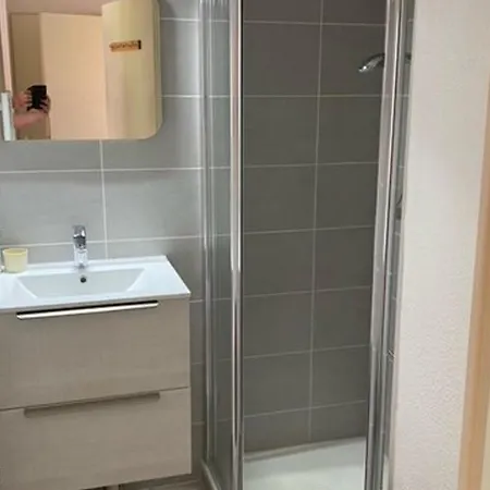 Maison Mitoyenne Avec Climatisation Et Parking A - Fr-1-251-877 * Bormes-les-Mimosas