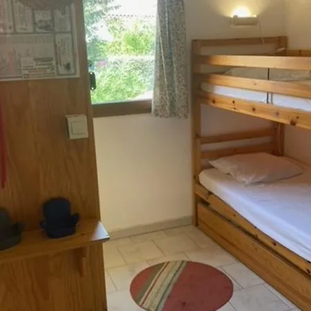 Maison Mitoyenne Avec Climatisation Et Parking A Bormes-les-Mimosas